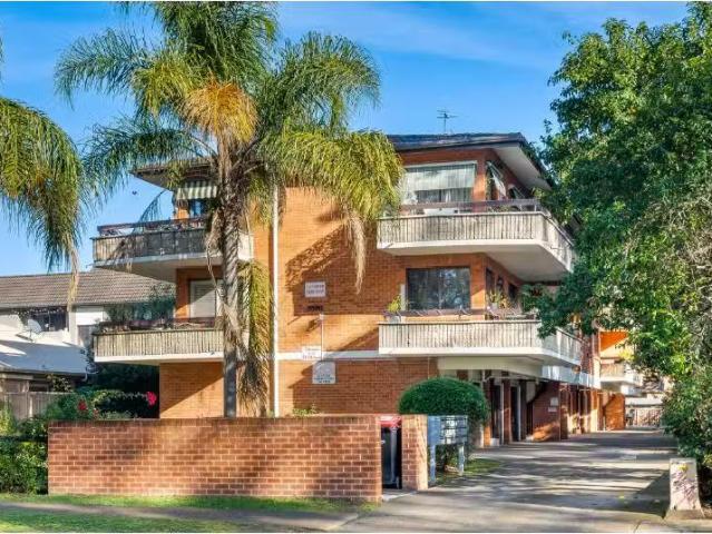 Deal! 2 BR 6/21 23 York Road, JAMISONTOWN Apartment for rent.