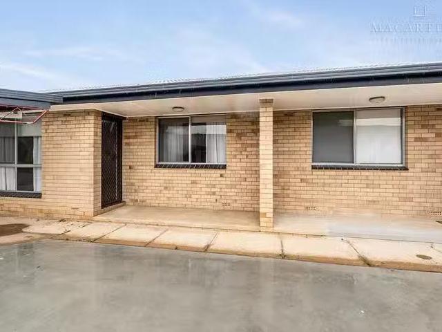 Just in! 2 BR 6/31 33 Lampe Avenue, Wagga Wagga, NSW 2650