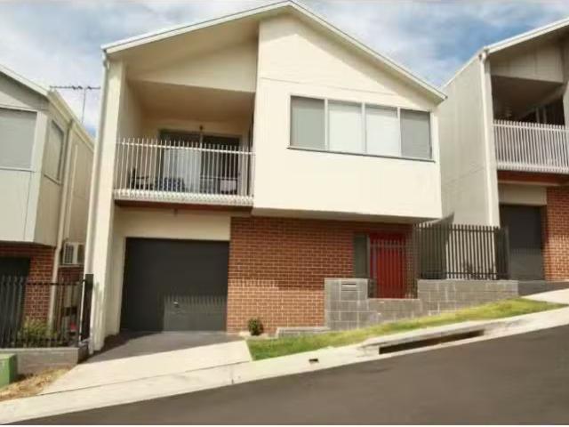 Charming 2 BR 6 Kalua Lane, PEMULWUY Townhouse for rent Liste.