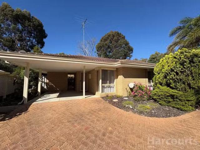 Unique 2 BR 7/7 Karara Close, HALLS HEAD, WA 6210 House for.