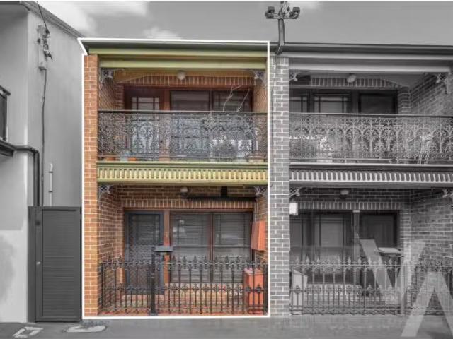 New 2 BR 7 Parry Street, Cooks Hill Townhouse for rent Listed.