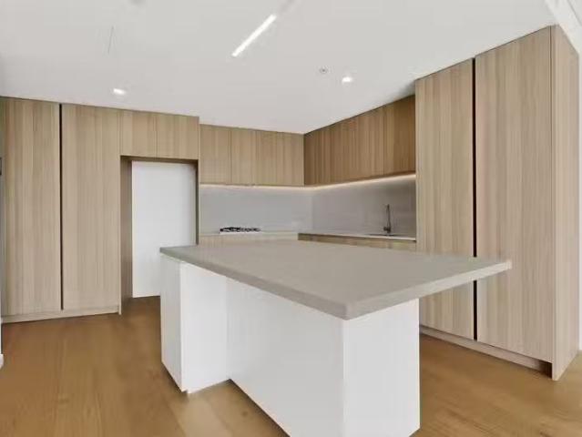 Nice 2 BR 81707/23 Mollison Street, WEST END, QLD 4101 Apart.