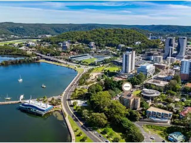 New 2 BR 8/1 Mann Street, Gosford Apartment for rent Listed b.