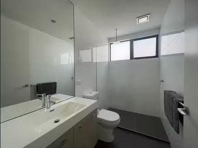 Nice 2 BR 9/630 Barkly Street, West Footscray, VIC 3012