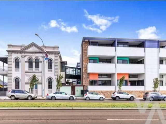 Nice 2 BR 9/119 Tudor Street, Hamilton Apartment for rent Lis.