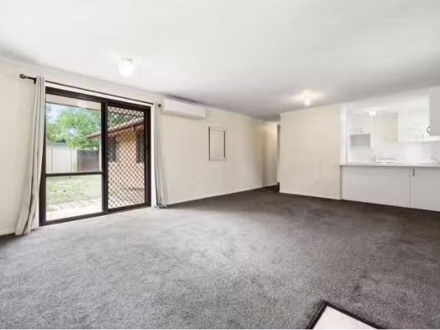 Cheap 2 BR 9 BOULTON CLOSE, Scullin House for rent Listed by.