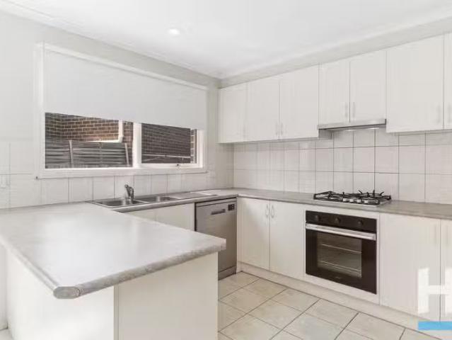 Unique 2 Pender Avenue, MORNINGTON, VIC 3931 House for Rent