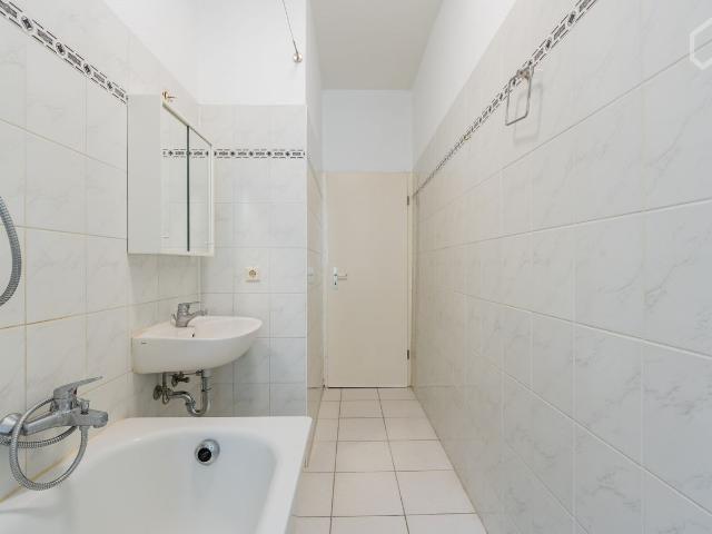 Charming 2 room apartment in central location Friedrichshain, Berlin Amsterdam Apartments for Rent