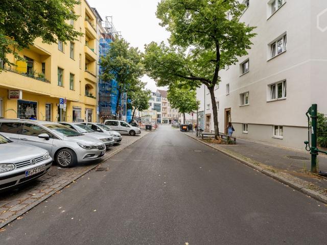 Charming 2 room apartment with balcony in the heart of Neukölln, Berlin Amsterdam Apartments for Rent