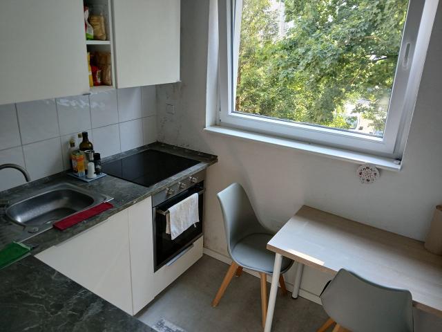 Charming 2 Room Apartment — 100m from U6, 30 Min to City Center, Berlin Amsterdam Apartments for Rent