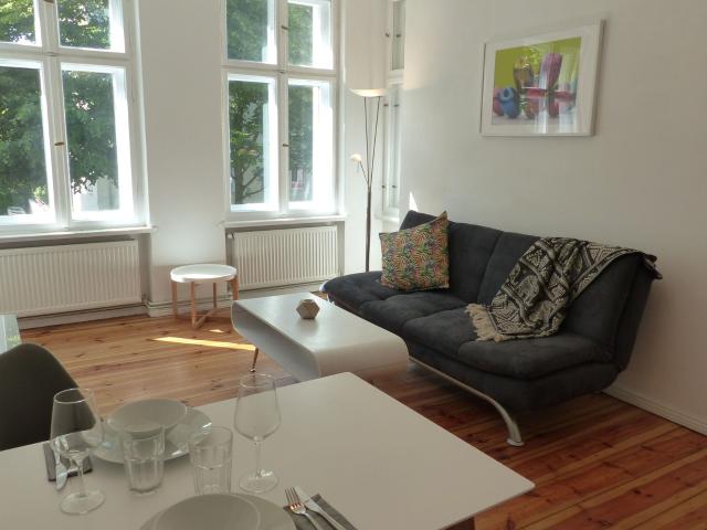 Charming 2 Room Period Apartment with Balcony in Berlin Rummelsburg