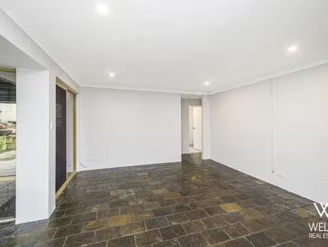 Cheap 2 Simon Court, Bibra Lake, WA 6163