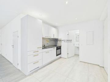 Charming 2 Zimmer Einliegerwohnung with separate entrance & terrace