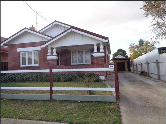 Charming 2 3 Bedroom Home in Prime Central Location