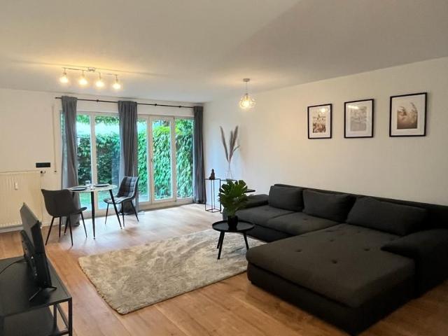 Charming 2.5 room apartment in Böblingen close to the city and nature, Boblingen Amsterdam Apartments for Rent
