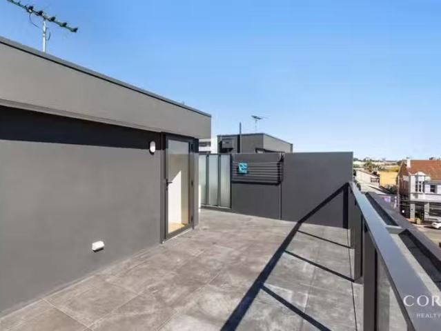 Rental! 2C St Phillip Street, Brunswick East VIC 3057