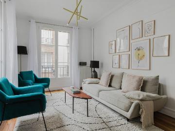 Charming 2BR Paris Apartment Ready to Move In!, Paris Amsterdam Apartments for Rent
