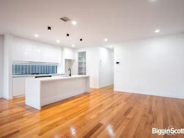Just in! 33 The Broadway, Altona North VIC 3025