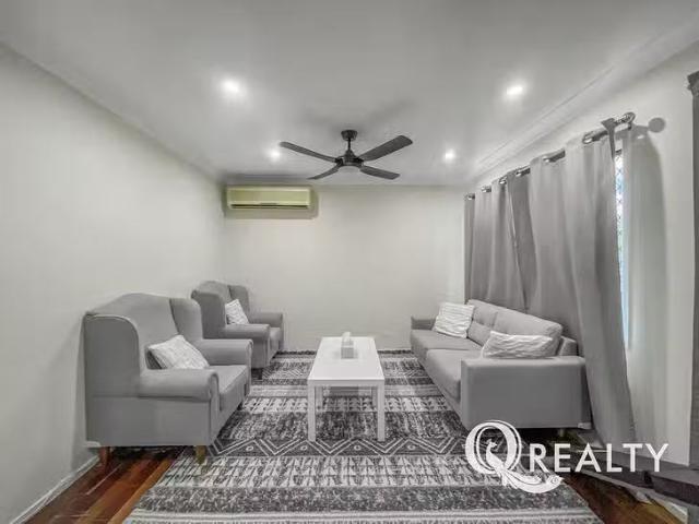 Nice.33 Casius Street, Woodridge, QLD 4114