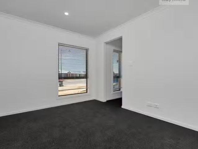 For Rent! 33 Christopher Way, Evanston Gardens, SA 5116