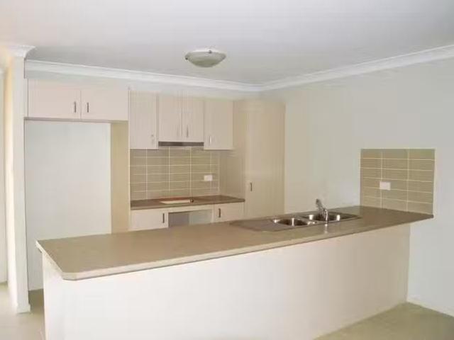 Deal! 33 Finnegan Crescent, Muswellbrook, NSW 2333