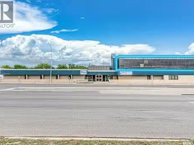 Cozy 300 1445 Park Street, Regina, SK, S4N 4C5 commercial fo.