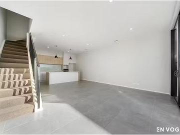 Unique 30/55 Holborow Avenue, Denman Prospect Townhouse for re.