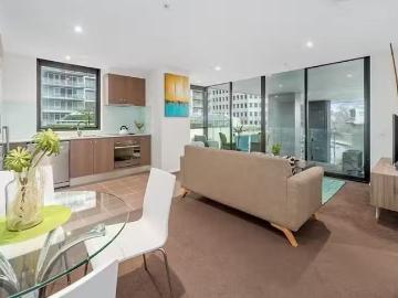 Charming 305/83 Queens Road, Melbourne VIC 3004