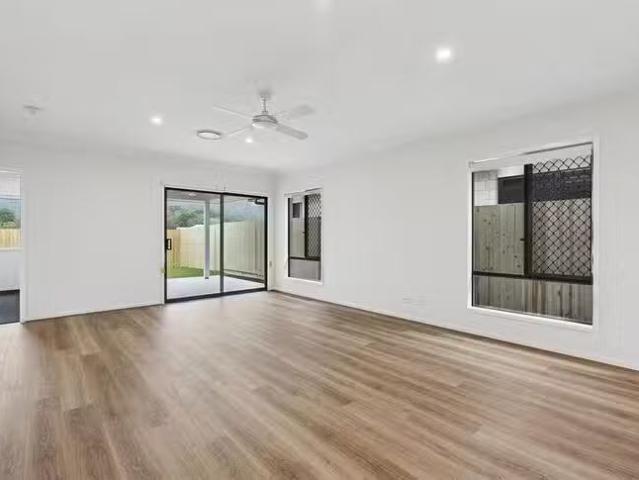 Nice 30 Walker Avenue, Belivah, QLD 4207