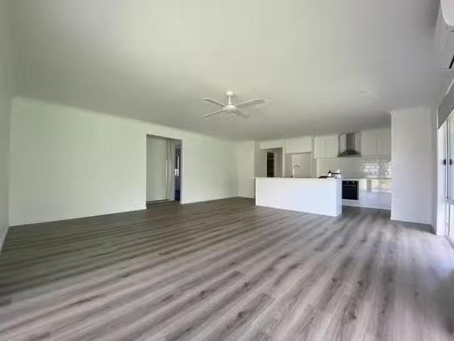 Rental! 30 Barcoo Drive, Plainland, QLD 4341