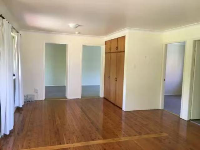Deal! 30 Burgess Street, ARMIDALE Apartment for rent Listed b.
