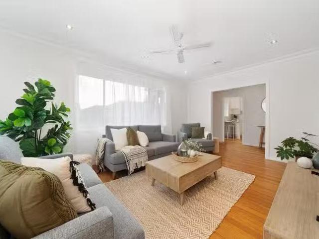 Unique 30 Leonard Street, Frankston, VIC 3199