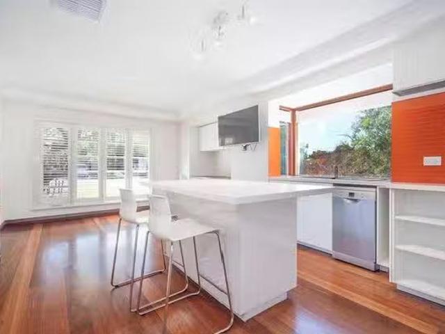 Unique 30 Linden Gardens, Floreat, WA 6014