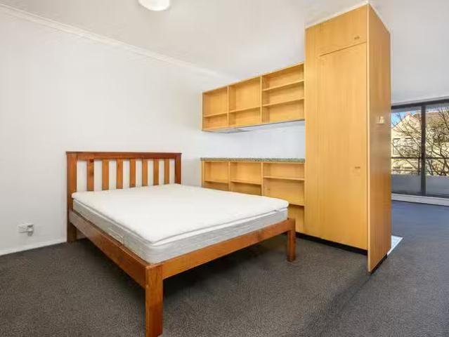 Cheap 310/2 10 Mount Street, North Sydney, NSW 2060