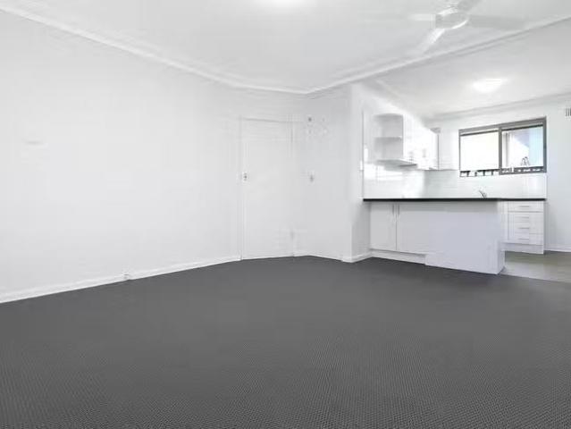 Rental! 3/116 The Avenue, Mount Saint Thomas, NSW 2500