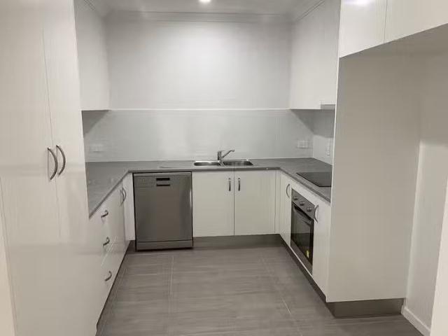 For Rent! 3/11 Branyan Street, Bundaberg West, QLD 4670