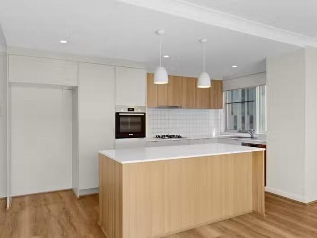 Deal! 31/36 Glen Road, TOOWONG, QLD 4066 Apartment for Rent