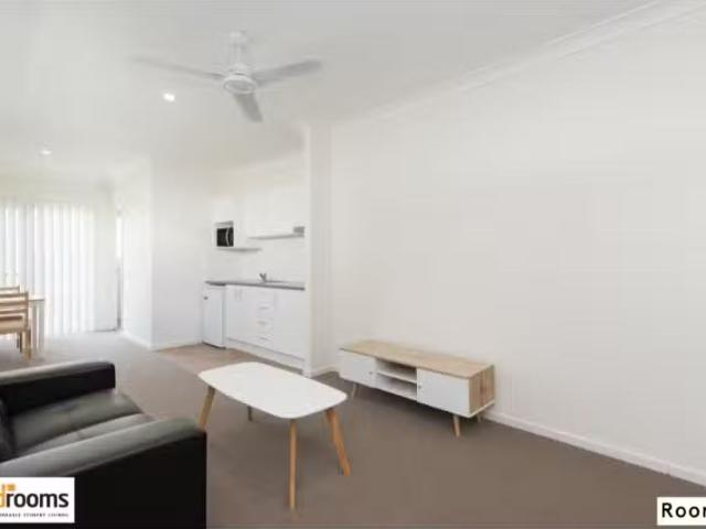 Cozy 3/14 St Clements Road, OXLEY House for rent Listed by Re.