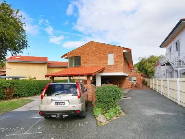 Nice 3/15 Myers Street, CRAWLEY, WA 6009 House for Rent