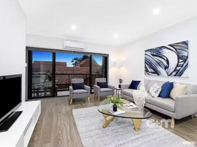 Charming 3/161 Glenroy Road, GLENROY Townhouse for rent Liste.