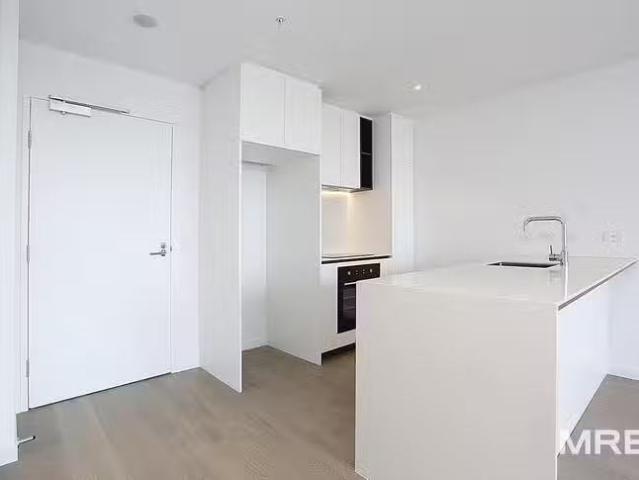 Nice 318/7 Aspen Street, Moonee Ponds, VIC 3039