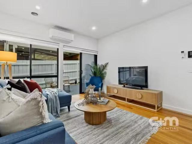 Cheap 3/18 Josephine Street, Oak Park VIC 3046