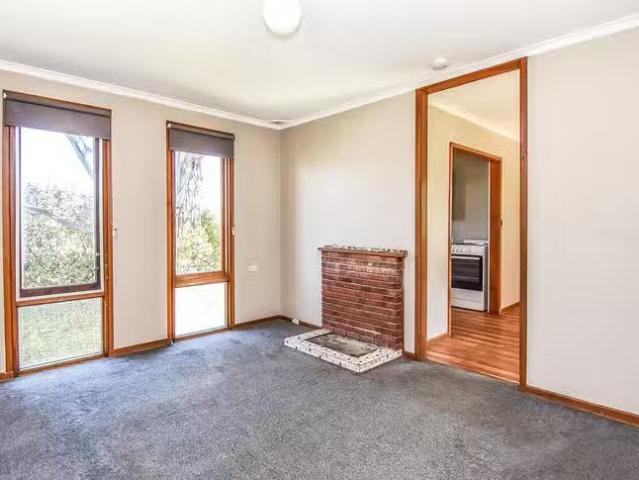 Just in! 31 Algona Crescent, Orange, NSW 2800