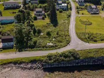 Rental! 31 Cooks Point Rd, Wilsons Beach, NB, E5E 1Y4 vacant.