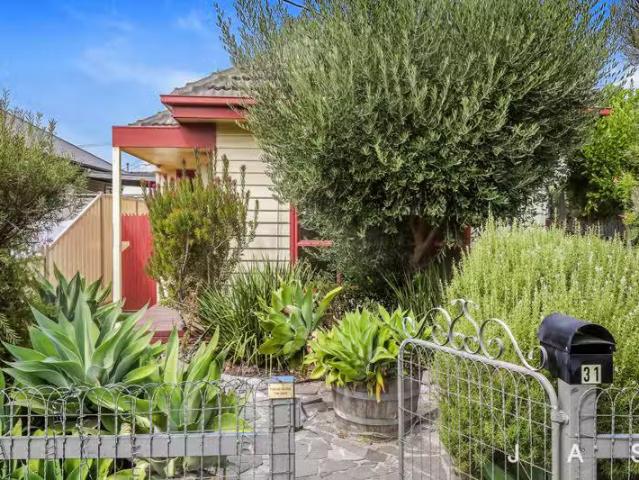 New 31 Dudley Street, Footscray VIC 3011