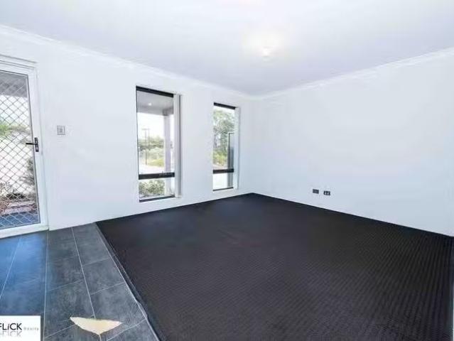 Just in! 31 Morwell Street, Yanchep, WA 6035
