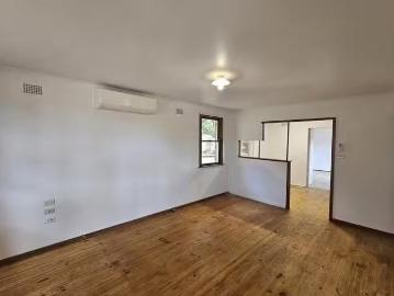 Cheap 31 Quiberon Street, Nowra, NSW 2541