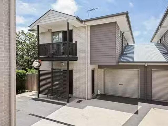 Deal! 3/21 Myles Street, Lawnton, QLD 4501