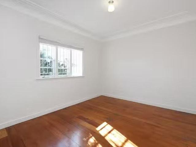 Cheap 3/220 Gladstone Road, Dutton Park, QLD 4102