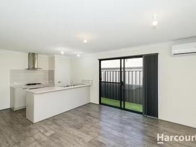 Deal! 324 Grandis Boulevard, Banksia Grove, WA 6031
